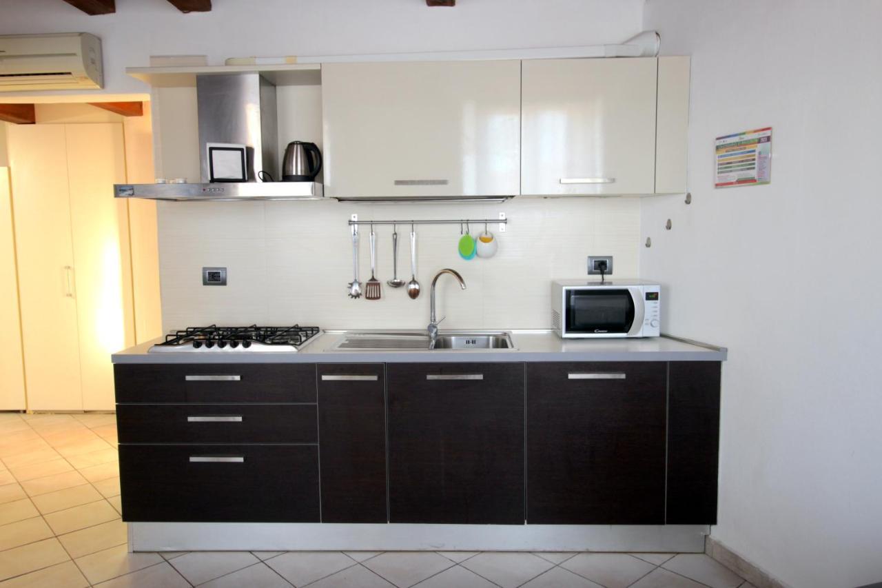Kia Orana Guesthouse Livorno Kültér fotó